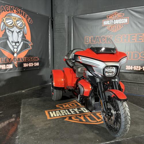 2026 Harley-Davidson® CVO Street Glide 3 Limited FLHLTSE  thumb 0