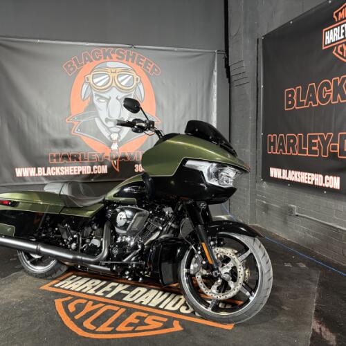2026 Harley-Davidson® Road Glide® FLTRX  thumb 3