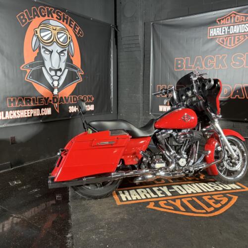 2017 Harley-Davidson Street Glide Special FLHXS thumb 2