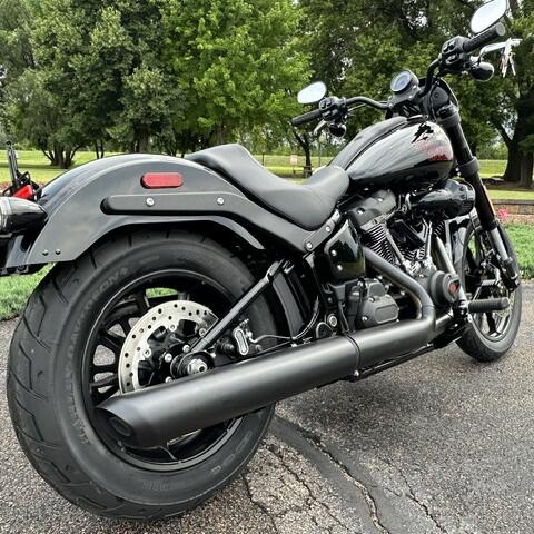 2026 Harley-Davidson® Low Rider® S Vivid Black Black Trim thumb 1
