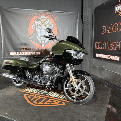 2026 Harley-Davidson® Road Glide® FLTRX  thumb 3