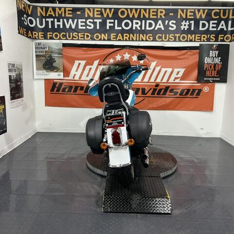 FLSTN 2016 Softail® Deluxe thumb 1