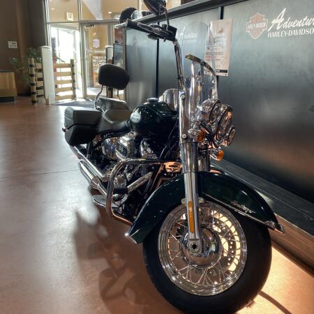 2024 Harley-Davidson® Heritage Classic FLHCS thumb 2