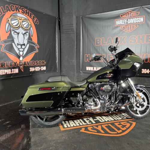 2026 Harley-Davidson® Road Glide® FLTRX  thumb 2