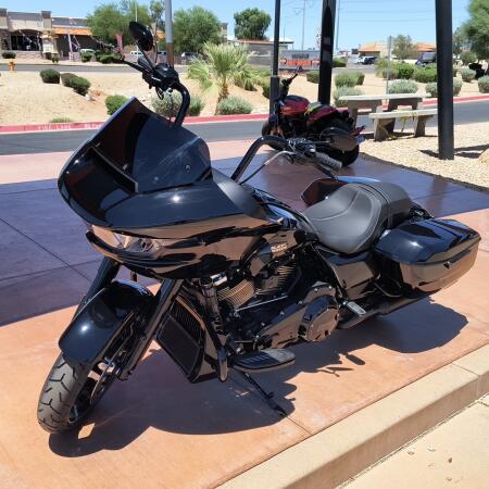 FLTRX 2026 Road Glide® thumb 1