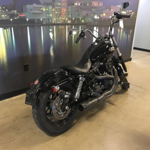 2015 Harley-Davidson® Street Bob® FXDB thumb 0