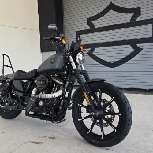 2022 Harley-Davidson® Iron 883™ Gunship Gray thumb 3