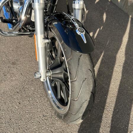 2018 XL883L Super Low 883cc  thumb 1