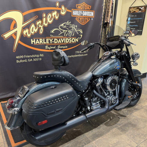 2025 Harley-Davidson® Heritage Classic IRON HORSE MTLC W/ PINSTRIP thumb 3