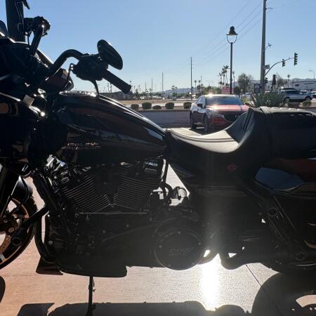 FLTRX 2026 Road Glide® thumb 2