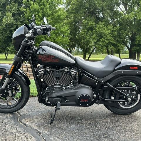 2026 Harley-Davidson® Low Rider® S Vivid Black Black Trim thumb 3