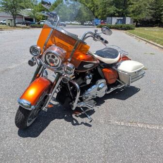 2023 Harley-Davidson® Electra Glide® Highway King HI-FI Orange Birch White thumb 0