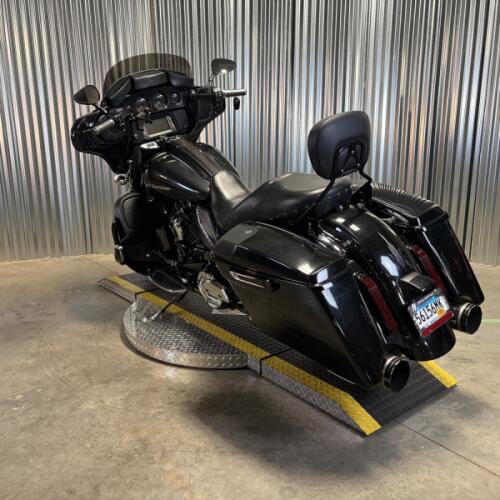 2017 Harley-Davidson® CVO™ Street Glide® Dark Slate Candy/Arctic Black with Contrast Chrome Aggresso thumb 0
