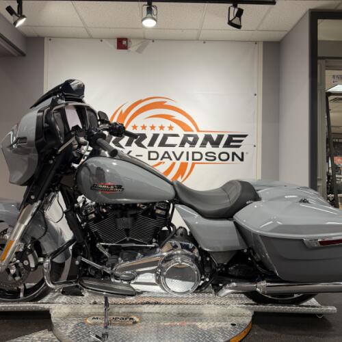 2026 Harley-Davidson® Street Glide® thumb 0