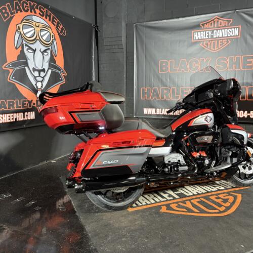 2026 Harley-Davidson® CVO Street Glide Limited FLHXLSE  thumb 3