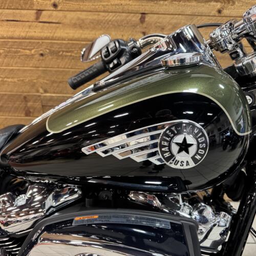 2026 Harley-Davidson® Fat Boy® Olive Steel Metallic / Vivid Black Chrome Trim FLFB thumb 3