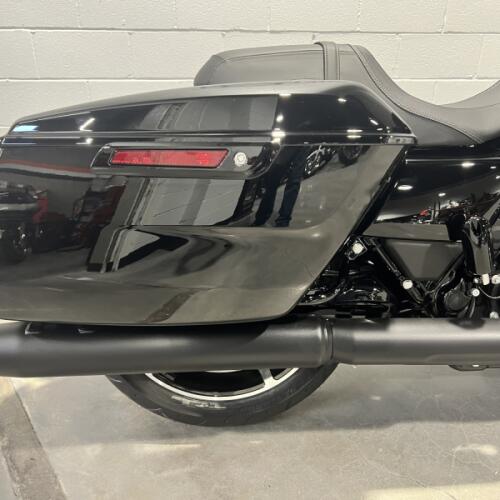 2025 Harley-Davidson® Street Glide® Vivid Black FLHX thumb 0