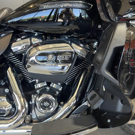 FLTRU 2018 Road Glide® Ultra thumb 3