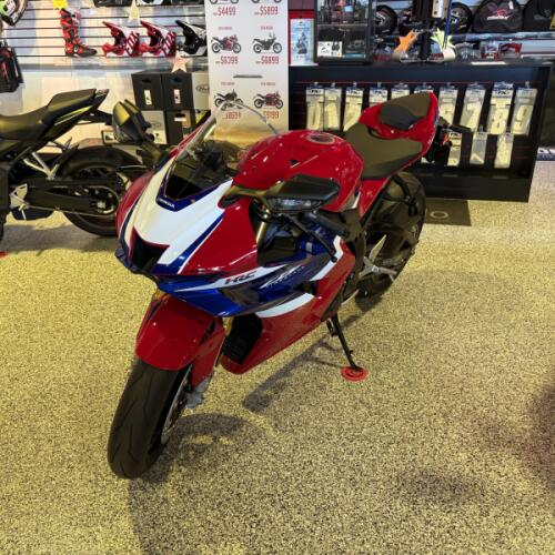 2026 Honda CBR1000RR-R Fireblade SP thumb 3