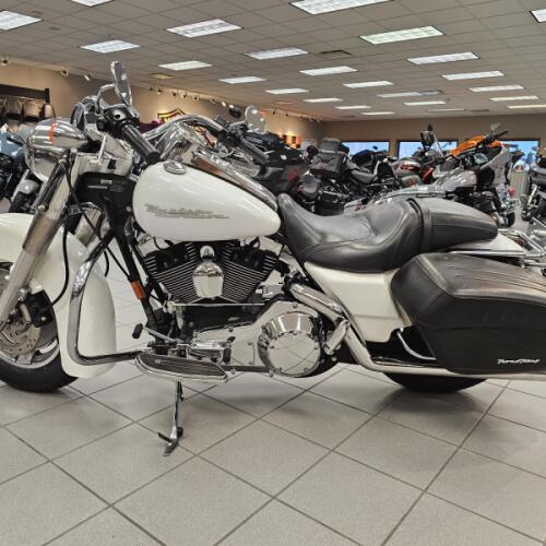 FLHRSI 2006 Road King Custom thumb 0