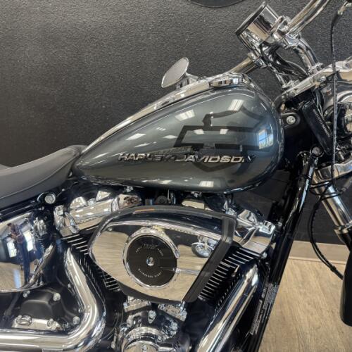 2026 Harley-Davidson® Breakout®  thumb 1