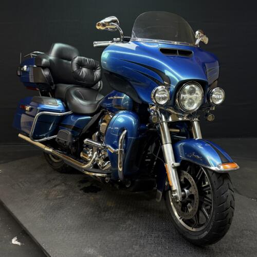Harley-Davidson® Electra Glide® Ultra Limited 2014 FLHTK BLUE thumb 3