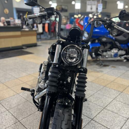 FXBB 2026 Street Bob® thumb 1