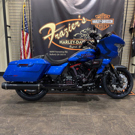 2026 Harley-Davidson® CVO Road Glide ST ELECTRIC COAST W/ PINSTRIPE thumb 3