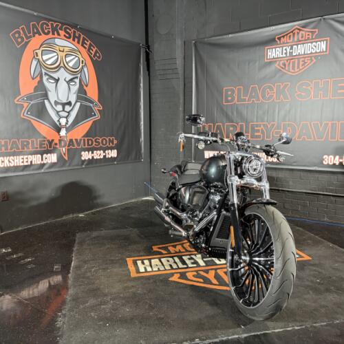 2026 Harley-Davidson® Breakout™ FXBR thumb 0
