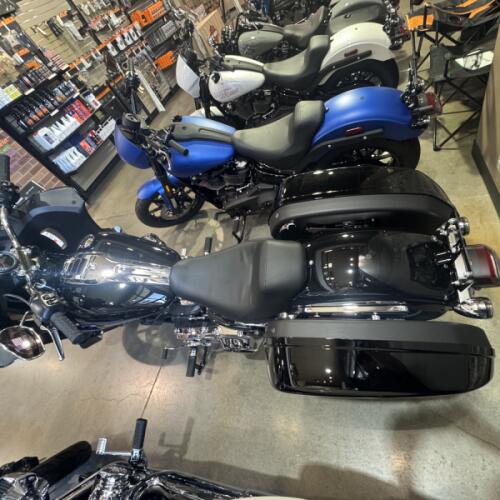 2026 Harley-Davidson® Low Rider® ST Vivid Black Chrome Trim thumb 1