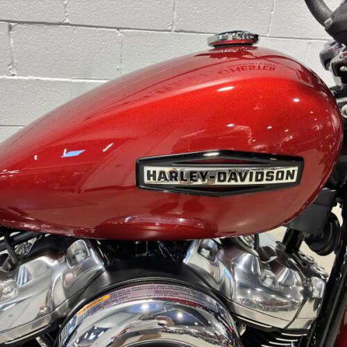 2026 Harley-Davidson® Street Bob® Brilliant Red Chrome Laced Wheels FXBB thumb 3