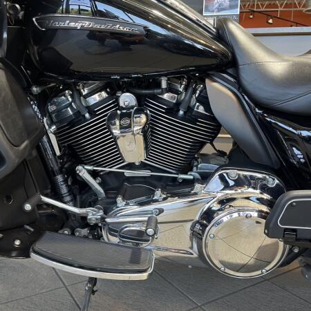 FLTRU 2018 Road Glide® Ultra thumb 1