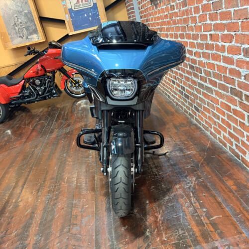 2026 Harley-Davidson® Street Glide® FLHX thumb 0