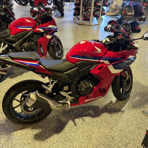 2025 Honda CBR500R ABS thumb 0