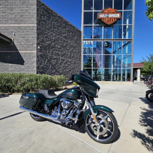 FLHX 2024 Street Glide® thumb 2