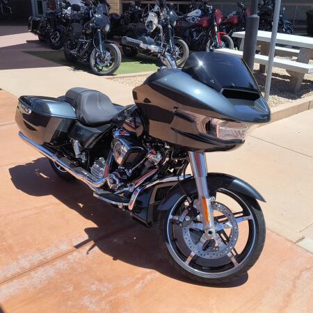 FLTRX 2025 Road Glide™ thumb 3