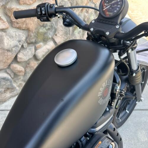 2022 Harley-Davidson® Iron 883™ Black Denim thumb 1