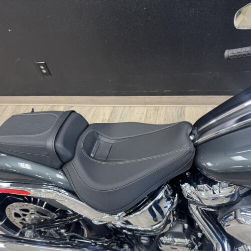 2026 Harley-Davidson® Breakout®  thumb 0