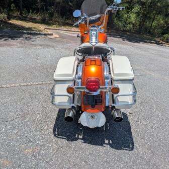 2023 Harley-Davidson® Electra Glide® Highway King HI-FI Orange Birch White thumb 2