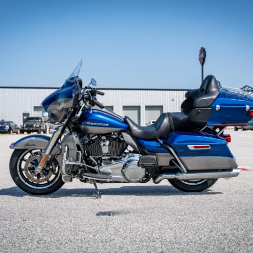 2017 Harley-Davidson Ultra Limited FLHTK thumb 0