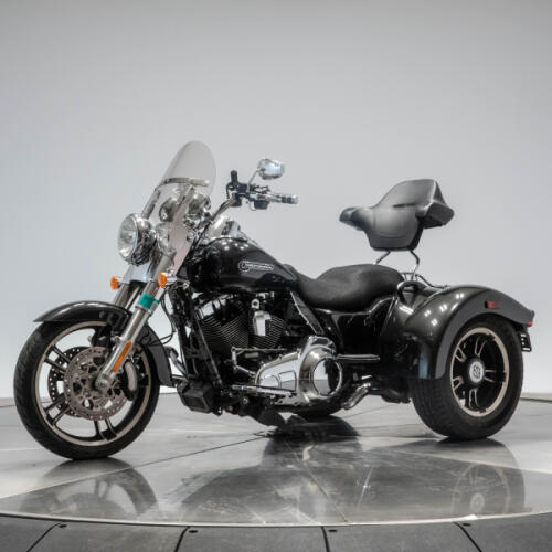 2016 HARLEY-DAVIDSON FLRT FREEWHEELER in Black Quarts thumb 0