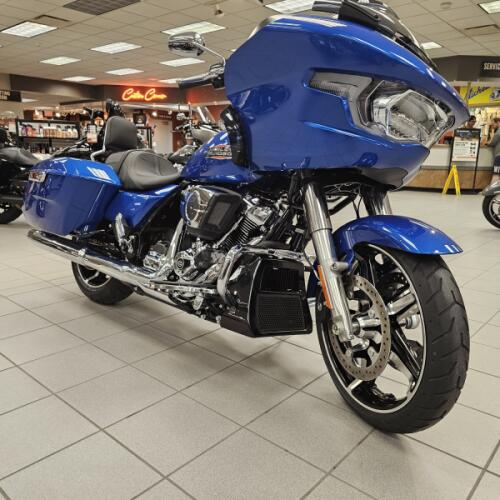 FLTRX 2025 Road Glide™ thumb 3