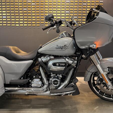 2024 Harley-Davidson® Road Glide® 3 Billiard Gray thumb 3