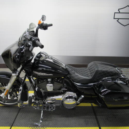 FLHX 2014 Street Glide® thumb 0