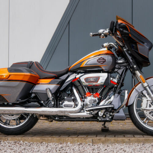 2026 Harley-Davidson® CVO Street Glide thumb 2