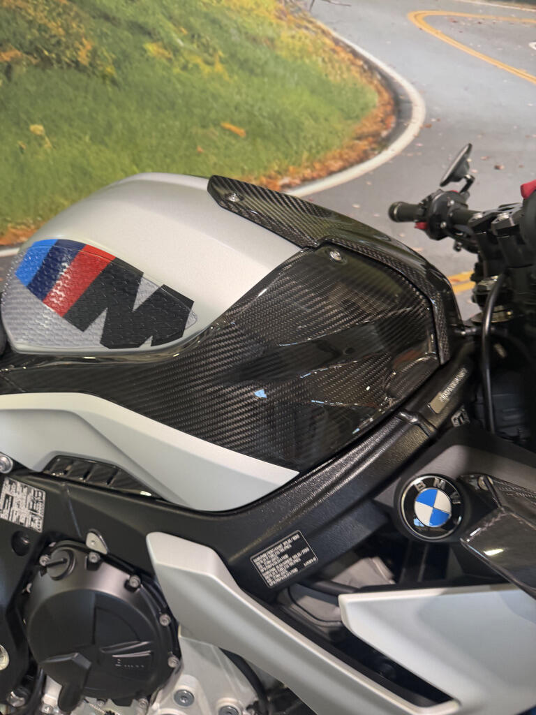 2026 BMW M 1000 R White Aluminum Matte | Carbon Wheels | 460 Miles No Gimmicks, No Hidden Fees, photo 3