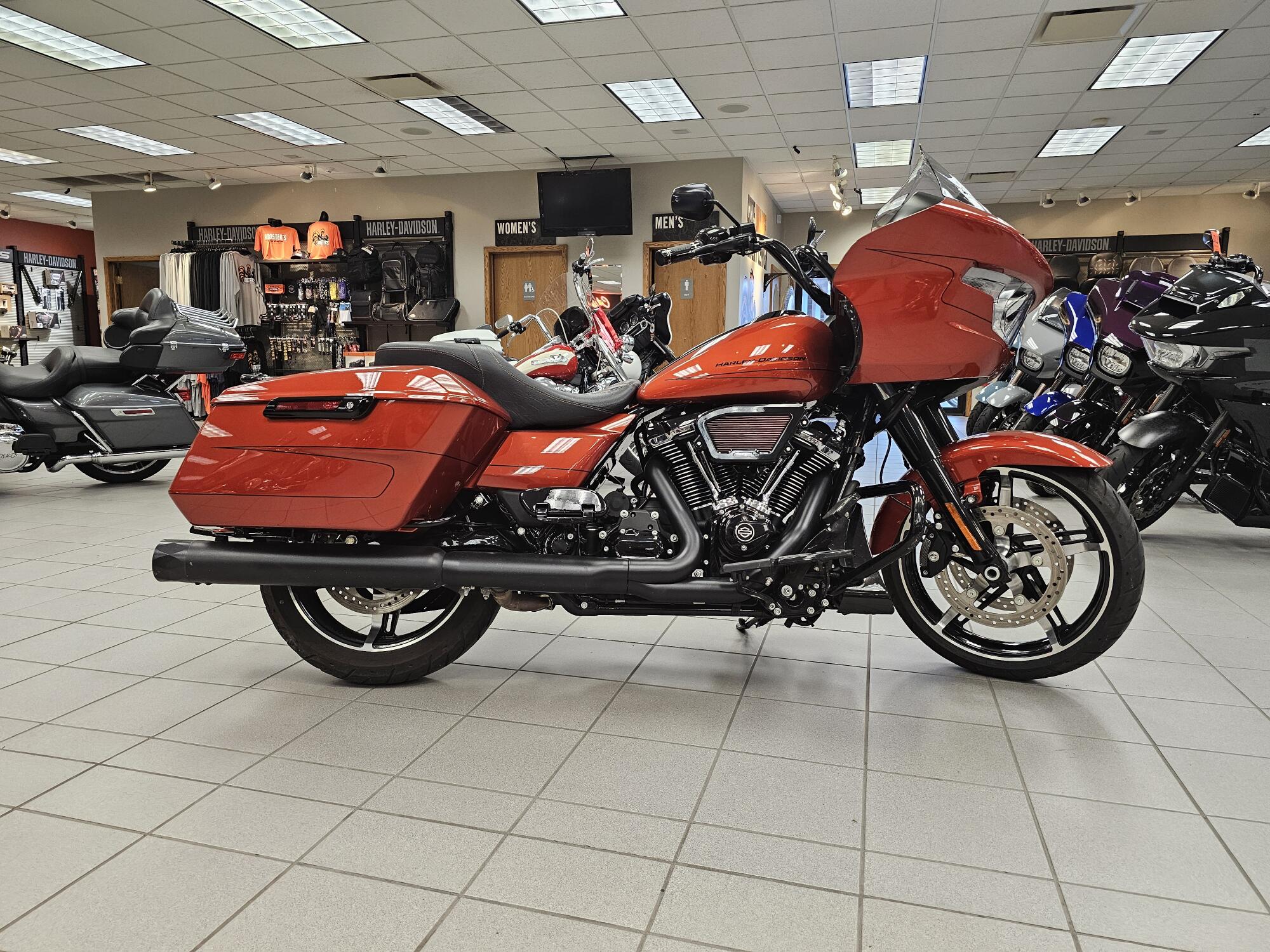 FLTRX 2024 Road Glide®