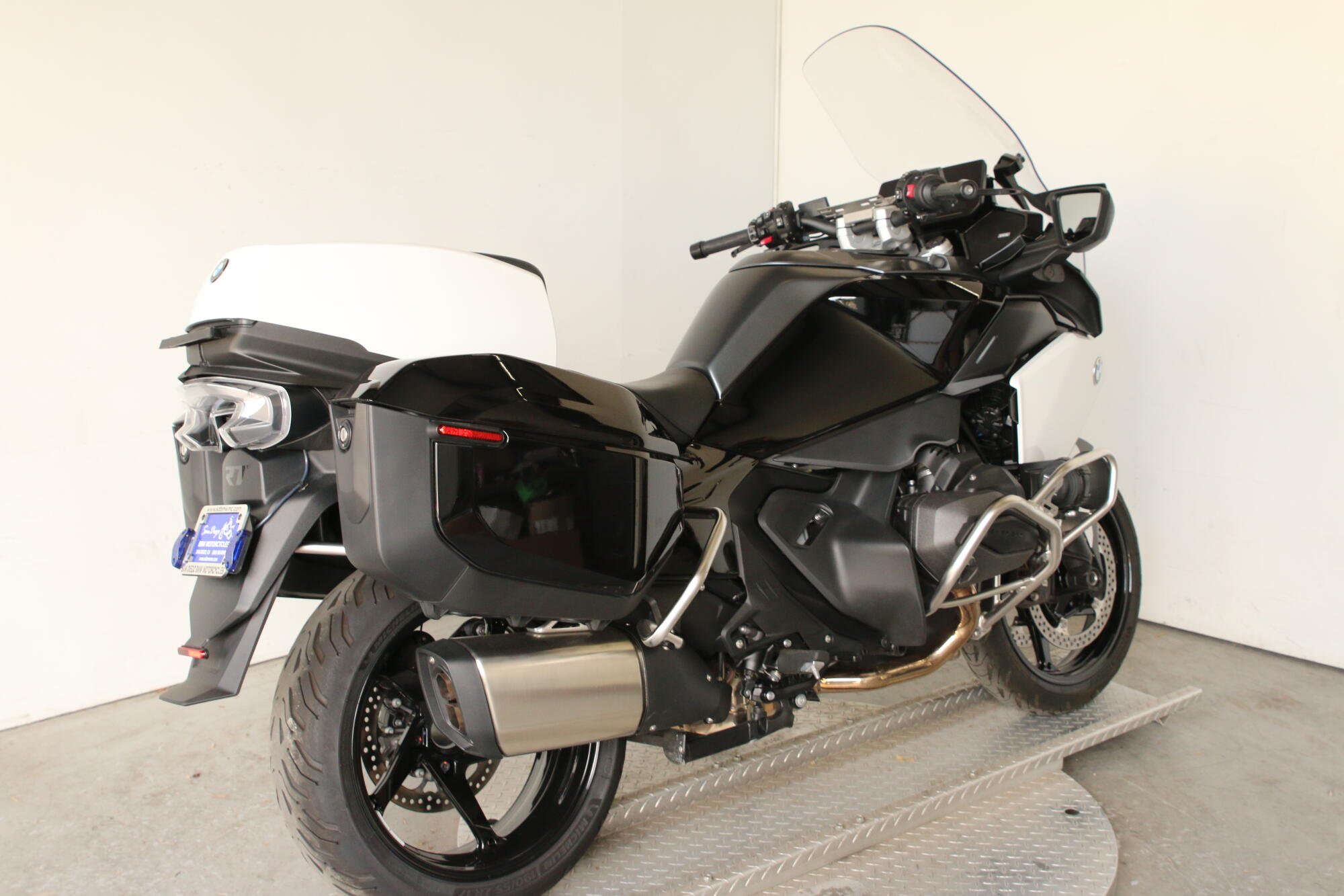 2026 R1300RT-P, photo 3