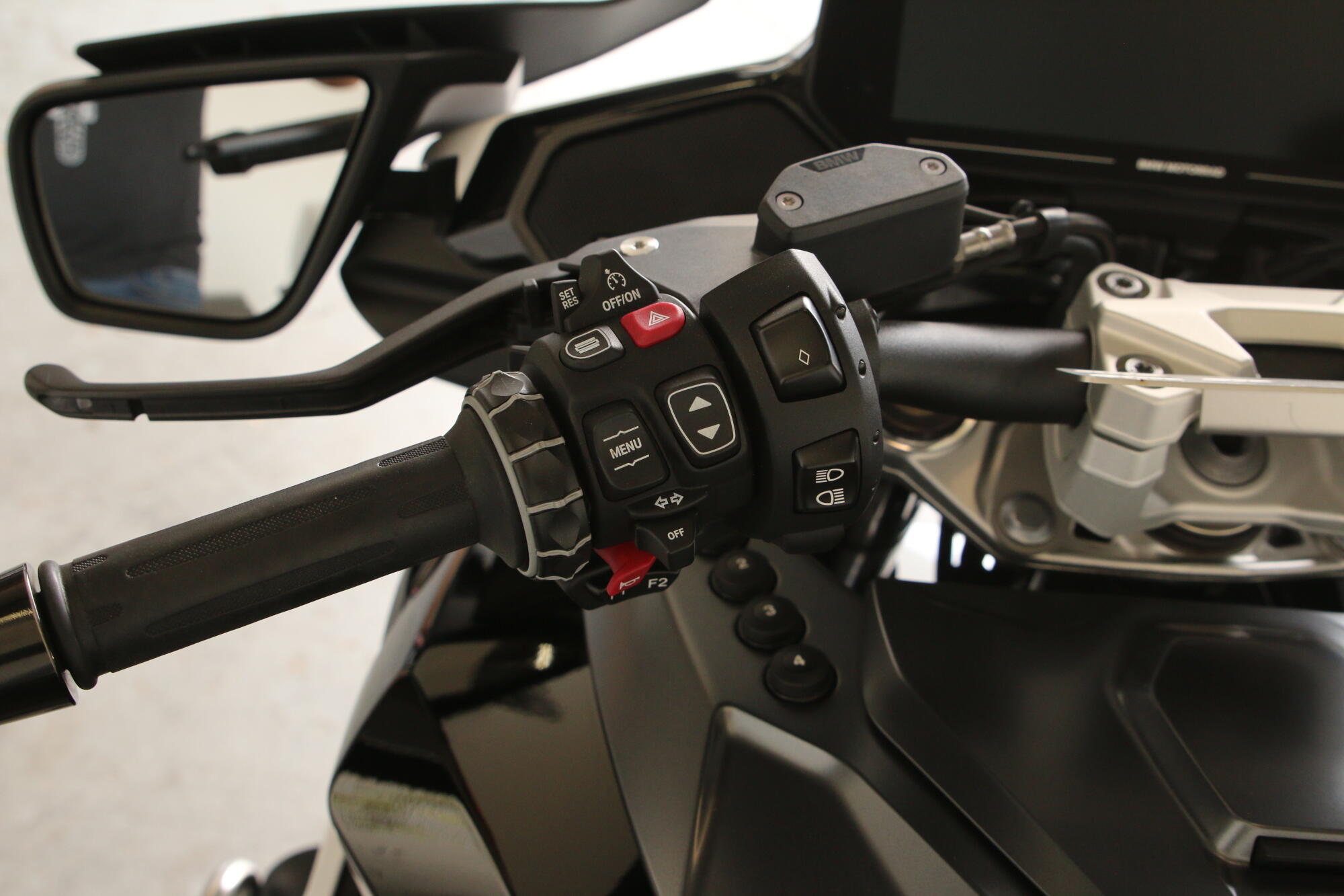 2026 R1300RT-P, photo 31