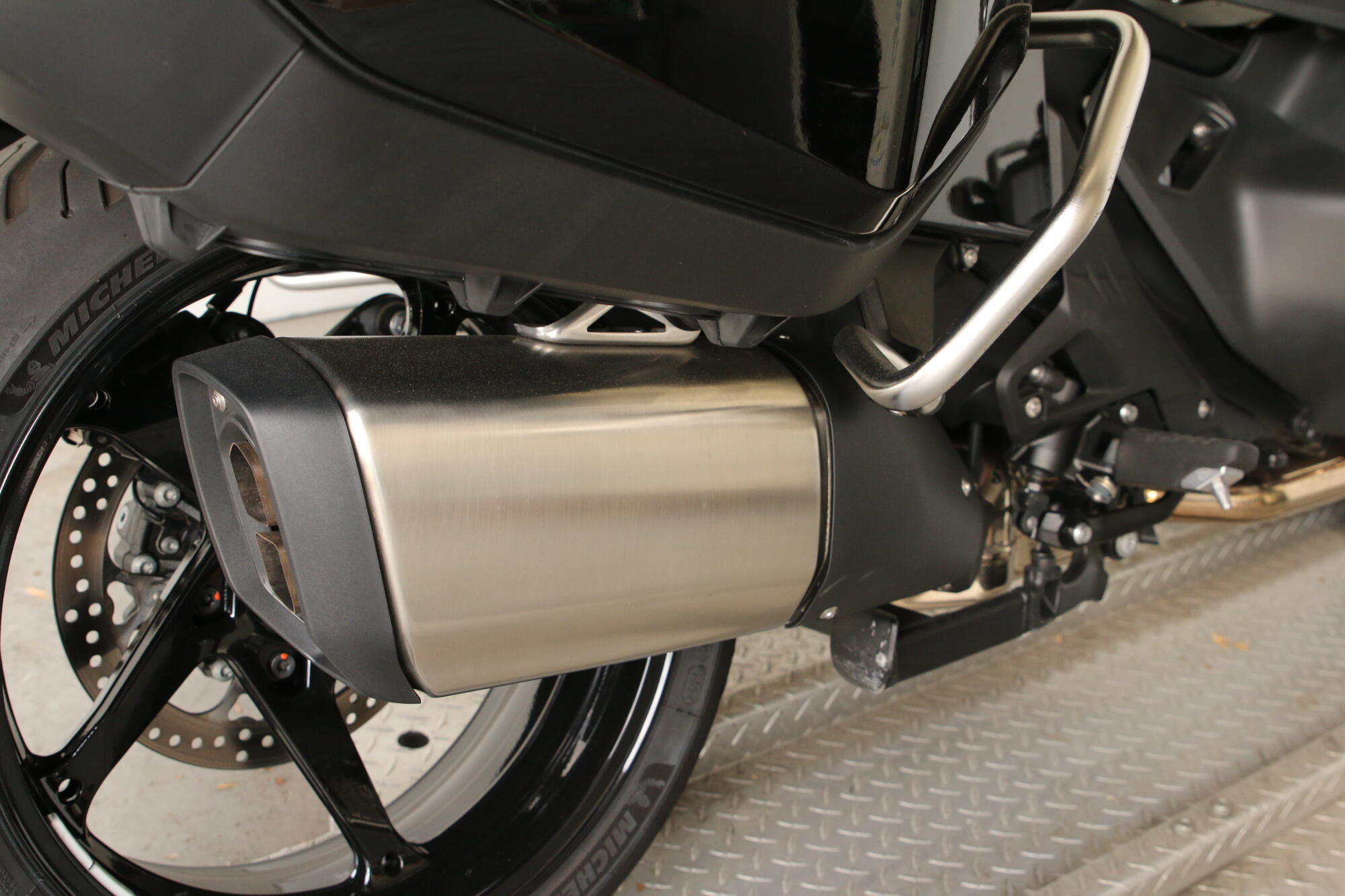 2026 R1300RT-P, photo 10